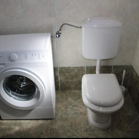 Studio Fuer 6 Personen Und 2 Kinder In Orebic, Dalmatien Sueddalmatien Appartement *