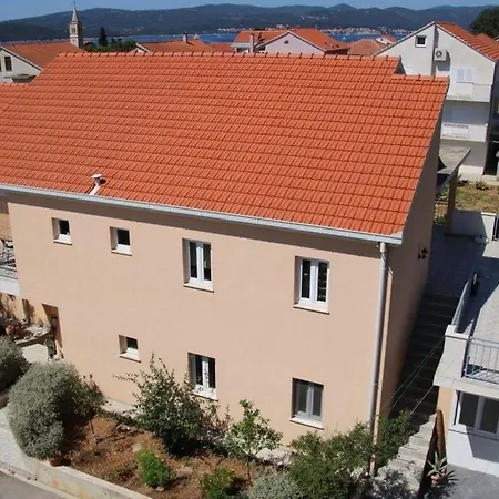 Studio Fuer 6 Personen Und 2 Kinder In Orebic, Dalmatien Sueddalmatien Orebić