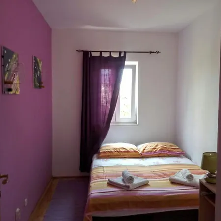 Studio Fuer 6 Personen Und 2 Kinder In Orebic, Dalmatien Sueddalmatien * Orebić