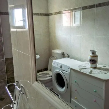 Studio Fuer 6 Personen Und 2 Kinder In Orebic, Dalmatien Sueddalmatien Appartement