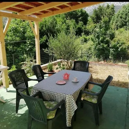 Studio Fuer 6 Personen Und 2 Kinder In Orebic, Dalmatien Sueddalmatien Appartement
