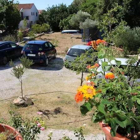 Studio Fuer 6 Personen Und 2 Kinder In Orebic, Dalmatien Sueddalmatien Orebić